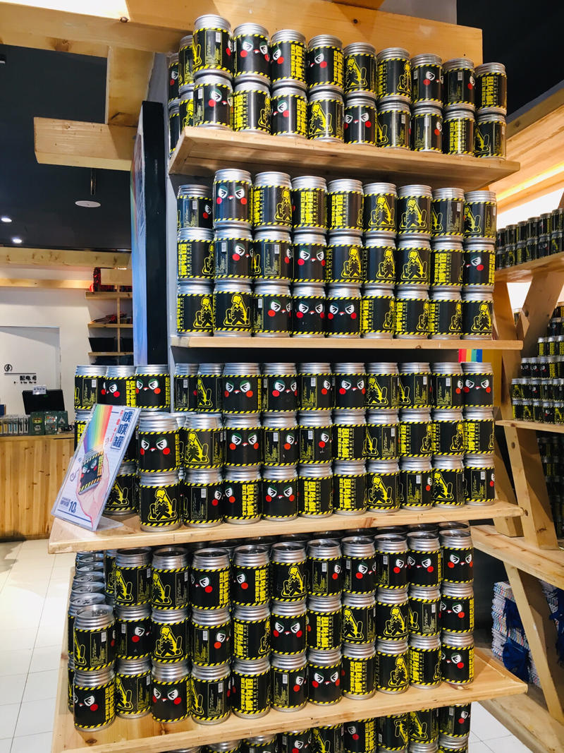 关于臭豆腐的一些思考
国庆放假去长沙玩了2天，吃了黑色经典和文和友，两个做臭豆腐的品牌。感觉文和友比