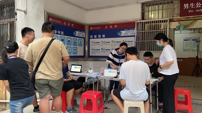 招商银行储蓄卡项目分享:
最近公司新签了招商银行储蓄卡的项目，招行确实一直走在全国银行零售业务的前