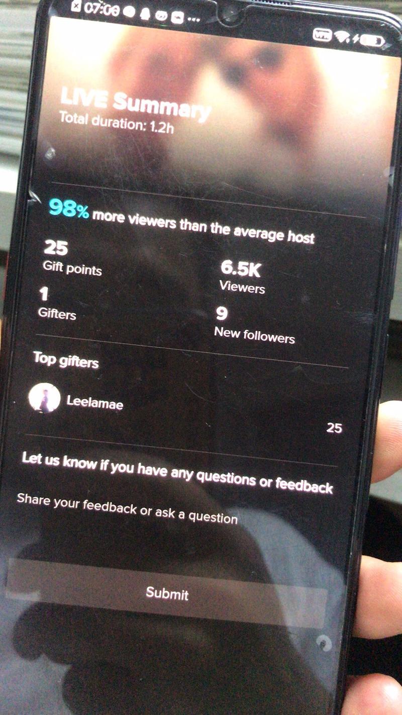 论tiktok直播
最近直播的是感觉越来越多了，大家也可以去试试玩玩，打赏的还是有的，但是好像是少