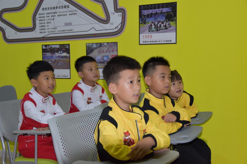 实体产业 经验分享
从0开始打造一家盈利的儿童卡丁车门店
生财的朋友们,大家好!我是后山人