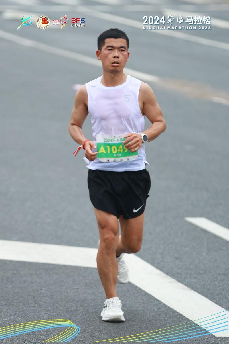 帮我完成人生首场马拉松,并340完赛的AI指令
破局朋友们,好久不见,每次还是要介绍下自己,月入1