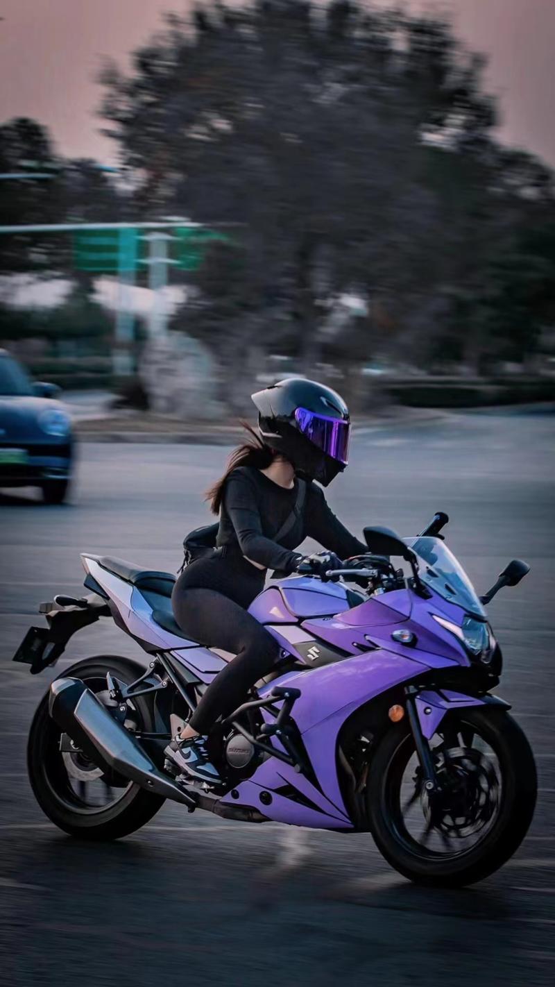 《AIGC变现！带领300+小白跑通赛博机车项目，完整复盘及保姆级实操手册分享！》
各位好，我是吴