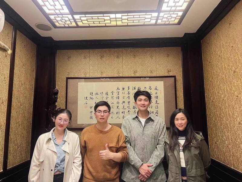 又被 MQ 老师按在地上洗刷认知了。。
大家好，我是小林，昨天在昆明和圈友