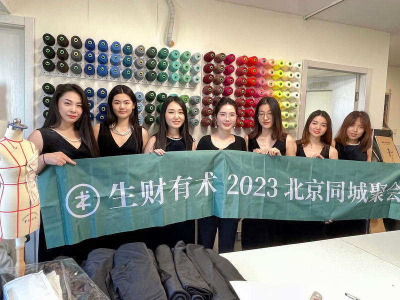 最近听到一个概念词还挺有意思的，叫 “环境伯乐”。
我们可能都听过 “伯乐”，指具体某一个很欣赏并