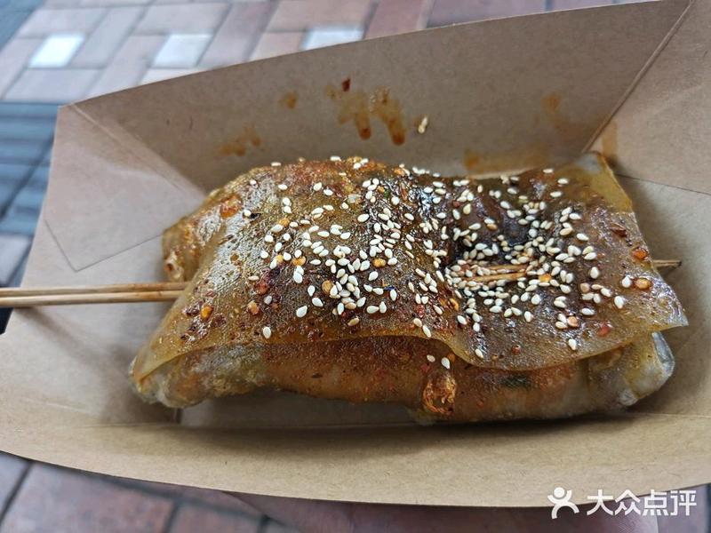 最近一直在学习用户交付这块，整理了一点笔记。
自我介绍下：我是做实体商业小吃街，负责重庆top的小吃