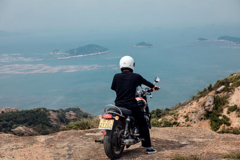 《粥左罗:持续赚钱,为什么最好逼自己做一个长线业务?》
你好,我是粥左罗,分享一个创业5年多的感受