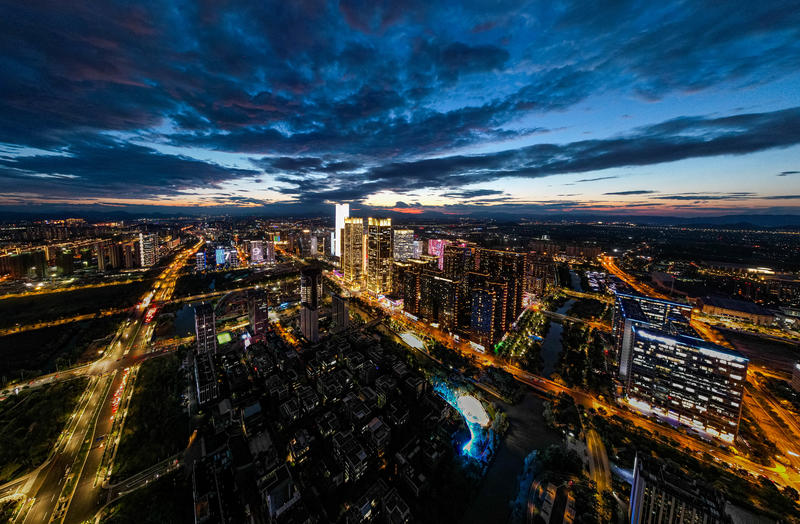 大家晚饭吃了没？没吃的话，我来给你们画个饼。
等生财将来有实力了，租一层下来作为生财圈友孵化器。