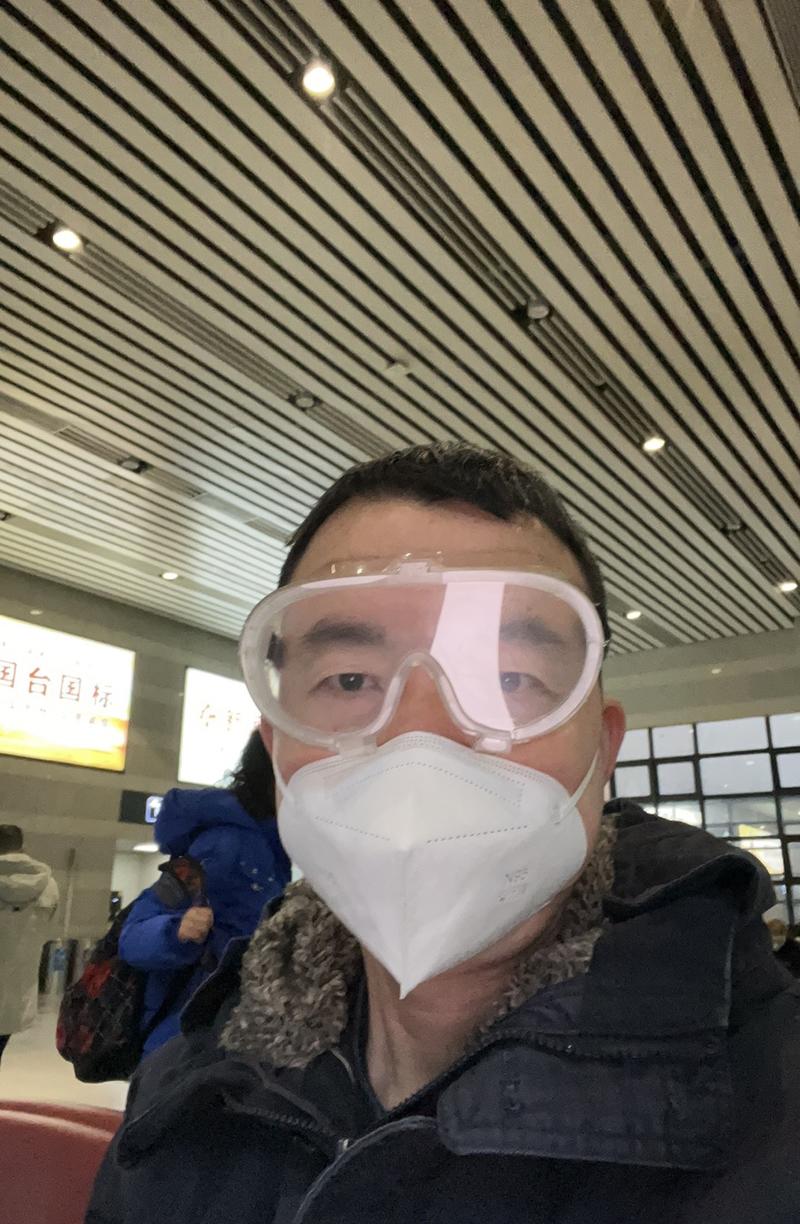 复盘去年目标的完成情况。
去年我定下了四个目标。
第一个是把书写完，这个完成了。且销量不错。