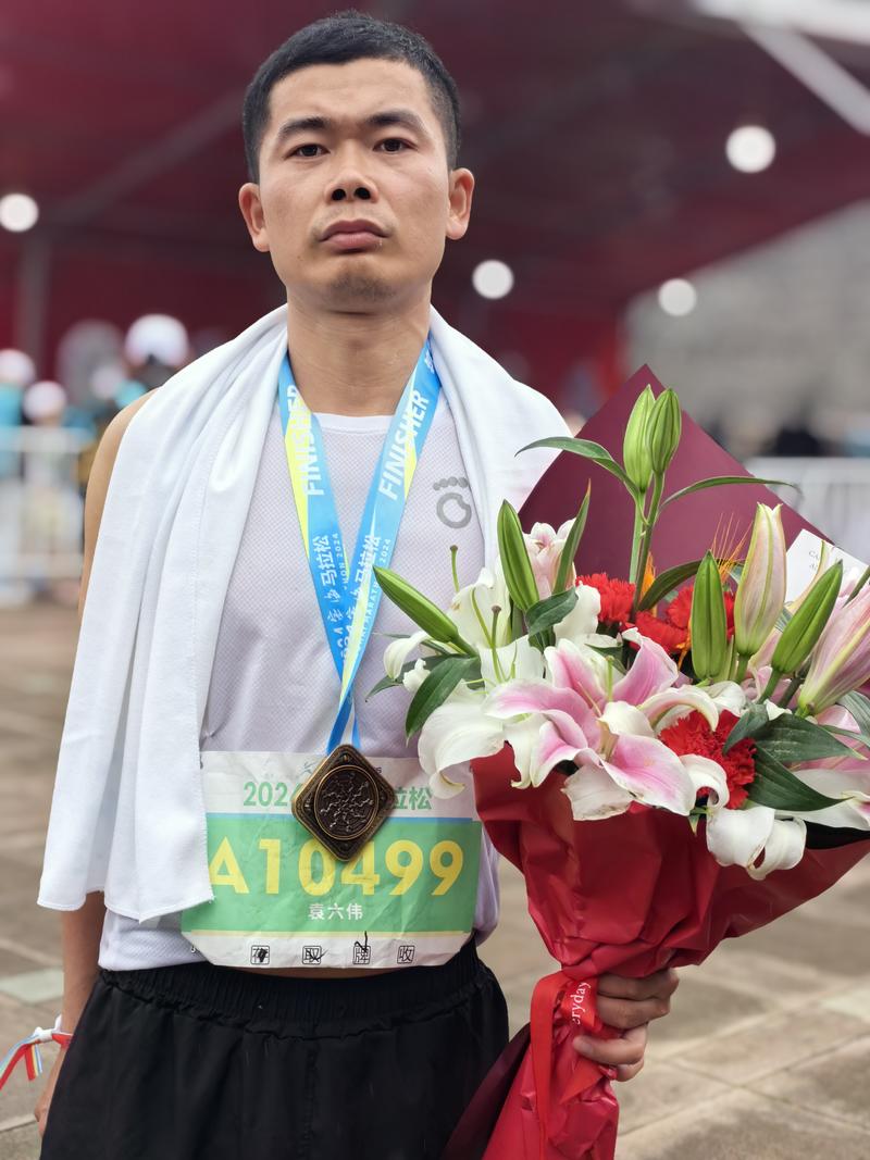 如何用AI辅助小白3个月完成人生首马，340完赛？
你好呀，我是月入10万+的指令工程师、AI指令