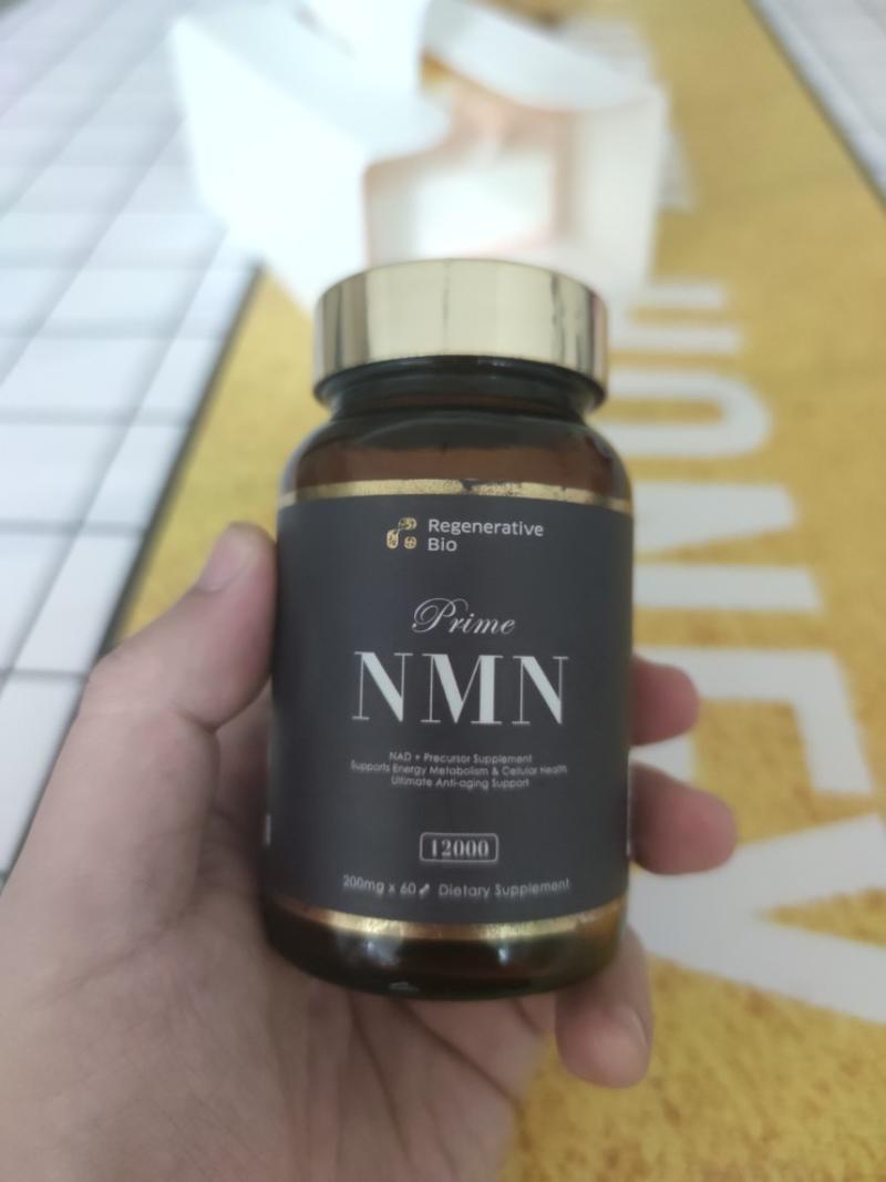 最近据说不少人靠这玩意赚爆了，我朋友圈还真的是非常多人在吃，都是不差钱的老板。
其实我也在吃，国内