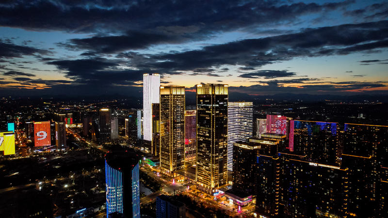 大家晚饭吃了没？没吃的话，我来给你们画个饼。
等生财将来有实力了，租一层下来作为生财圈友孵化器。