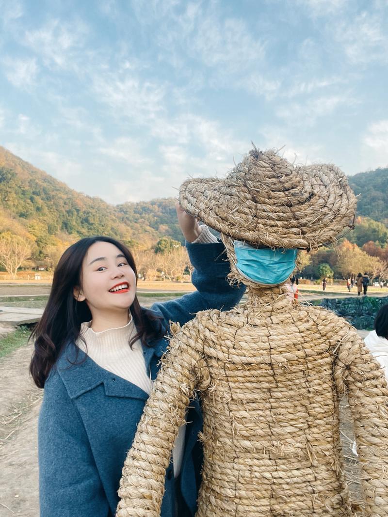 第一篇生财贴   和根源老师的线下见面复盘  
今天和在生财圈认识的根源老师在𝗧𝗶𝗺𝘀咖啡馆见面了