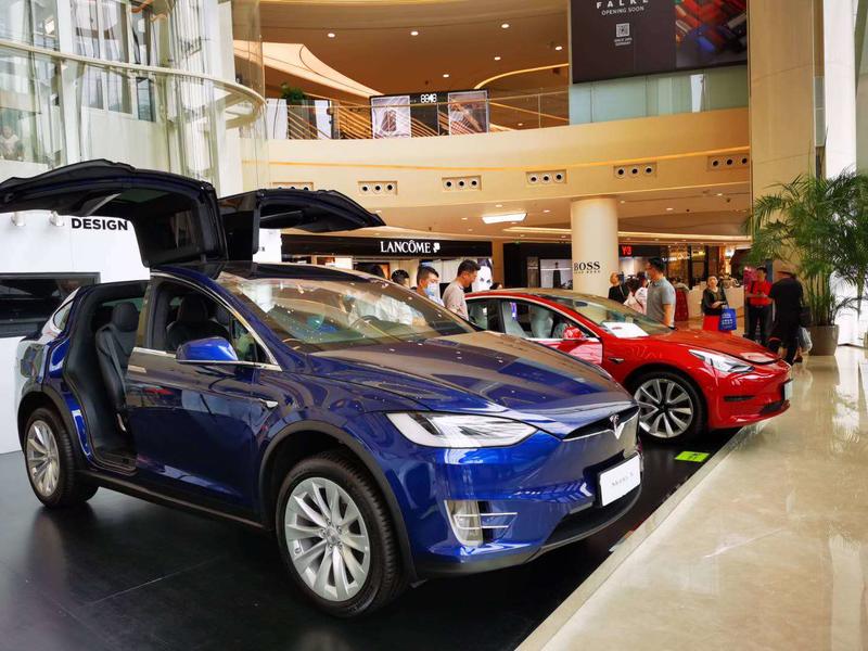 轻享 
最近花了一点时间试驾了新能源汽车，基本上都是在市场上比较热门的车型，今天和大家聊聊试驾后