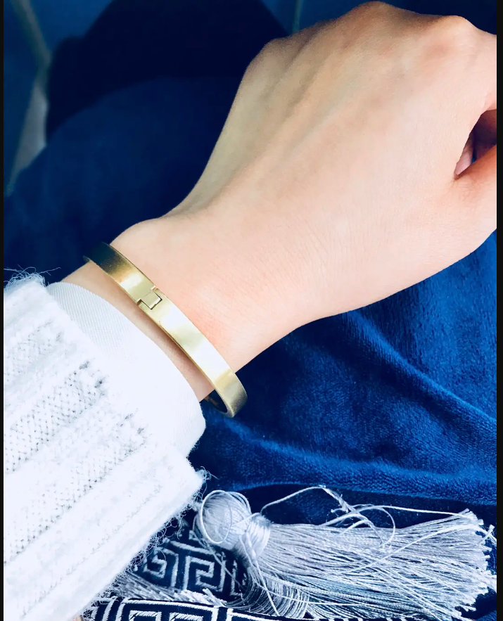 买生财日历，省卡地亚价格