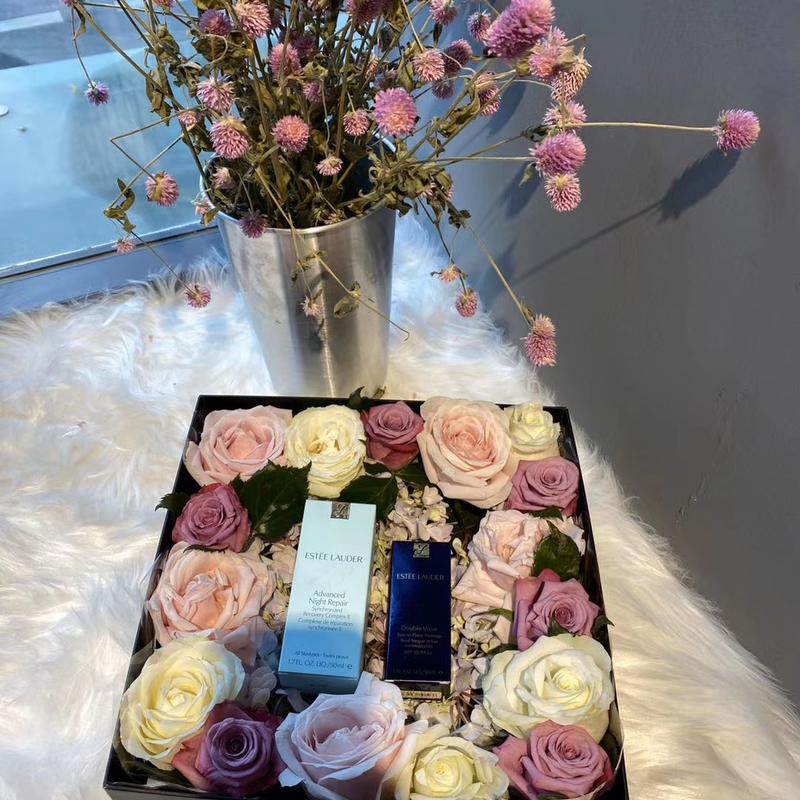 自己一直关注布偶猫，从15年时的两三万预订排队半年，到现在五六千就可以买到现货。
布偶猫会和泰迪藏獒