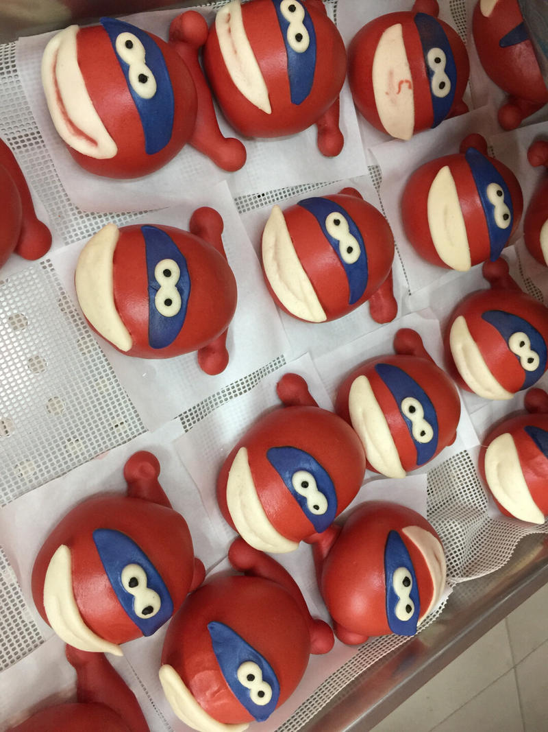 目前在做卡通包，想到的渠道线下3点，1，幼儿园。2月子中心。3 冷冻馒头批发。线上  后期做培训，线