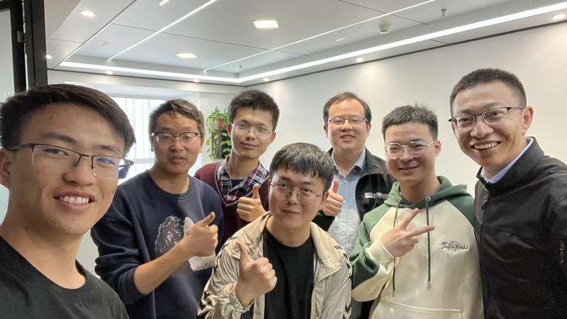 你要永远相信，人是要见面的
—