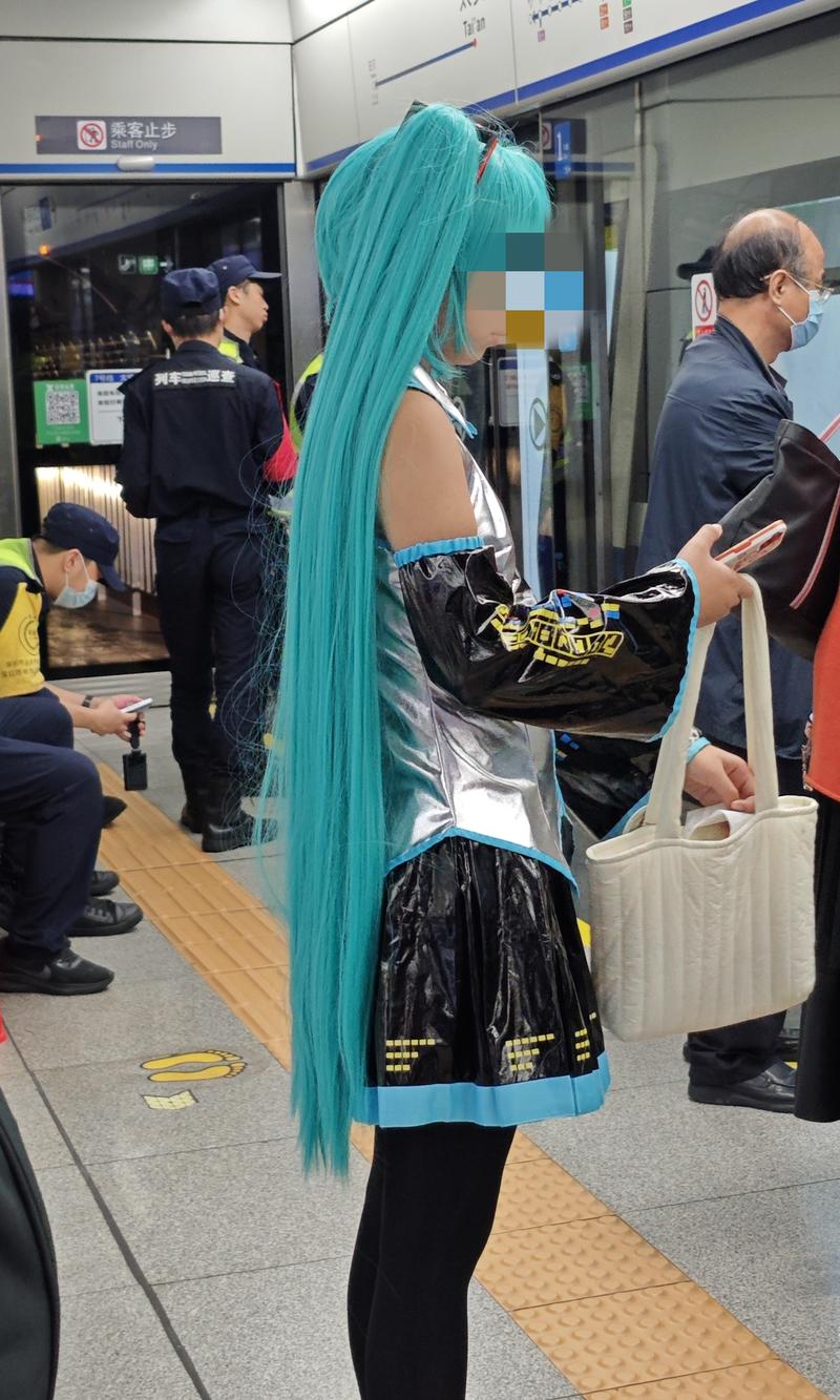 职业生涯规划已死，你的人生剧本已经out啦！
今天3月26日早上一觉醒来，飞书CEO谢欣发布了全员