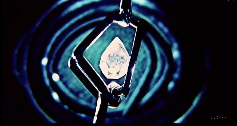 Sora 虽然还没对普通用户开发，但是通过精挑细选，与一批艺术家、设计师和电影人合作，已经花了几个月