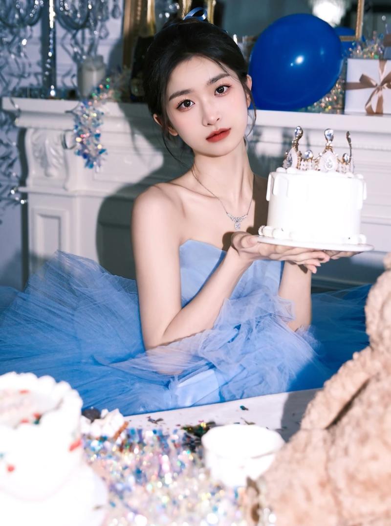 《完美还原！AI摄影教程，3个步骤让你实现写真自由！》
各位好，我是吴东子
AI摄影，就是用AI