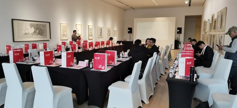 发现了一个切入传统圈层的入口
我说的这个不知道大家有没有参与过,就是每个地方都有的姓氏宗亲会。
入