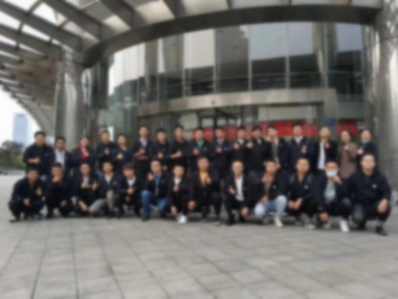 #地推 #商户
上周末参加了生财有术的上海见面会,一整天就在‘大佬牛逼’这样的惊叹声中度过的。其中光