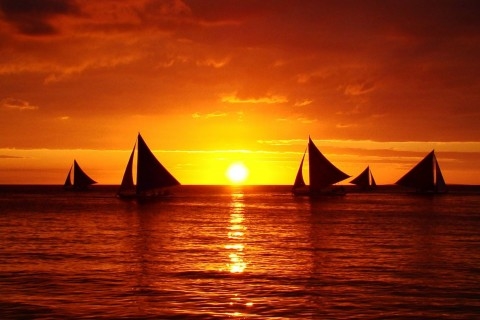 【赚钱路上一点都不拥挤之两期小航海复盘（8000字）】
大家好，我是亦小亮！
刚刚过去的六月，那是