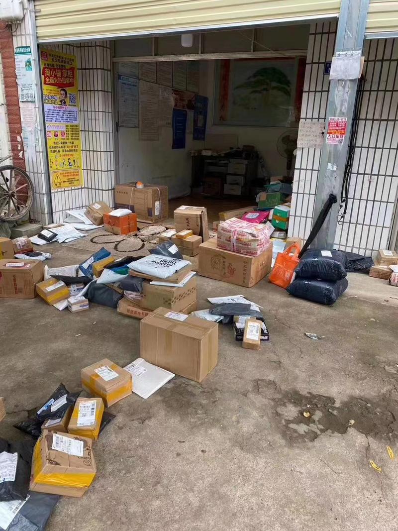 社区经济这块，从去年就一直在思考，什么样的社区经济可以让每个人都能做起来呢？或者说让肯吃苦的人能做起