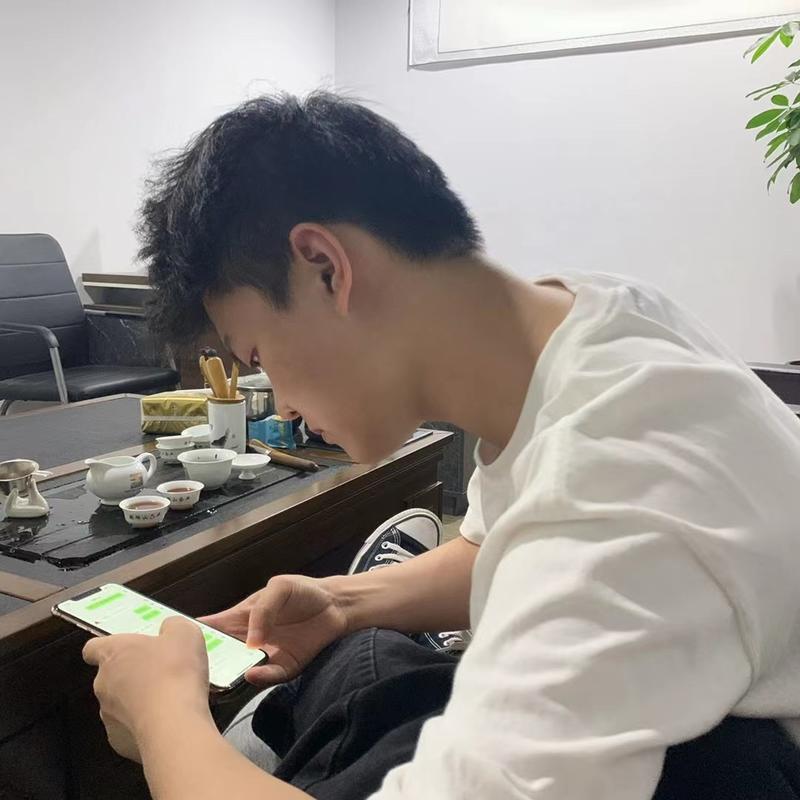 最近看张一鸣微博得到一些启发,感触颇多!他写道
研究聪明人如何犯错误,回报率很高。