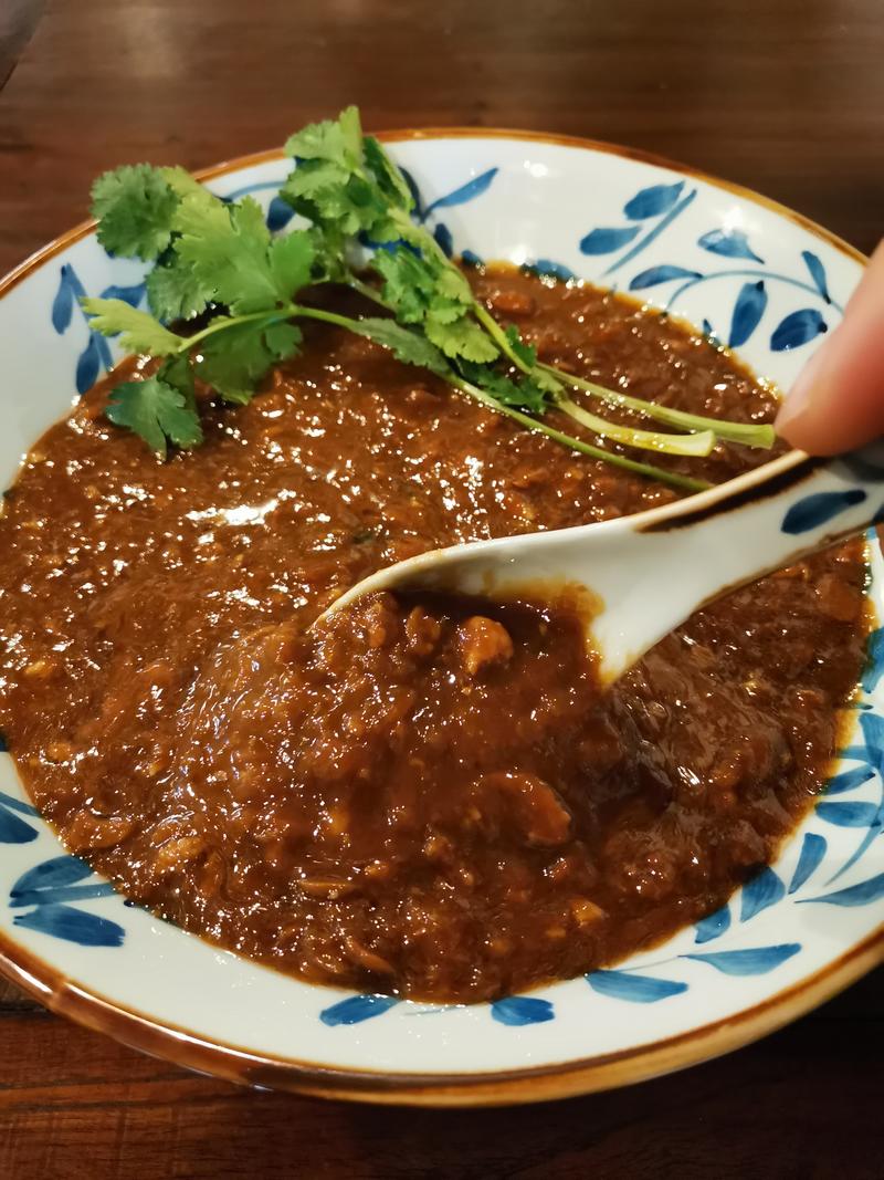 星友们，大家好，家里有祖上传下来的肉酱配方，想着发展起来，之前一直是在小店手工制作运营，也是因疫情影