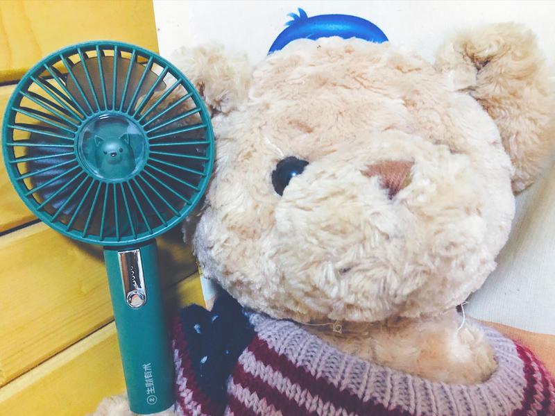 这是「生财有术全球首款限量版私家定制夏日系列之小风扇」（取名来自：