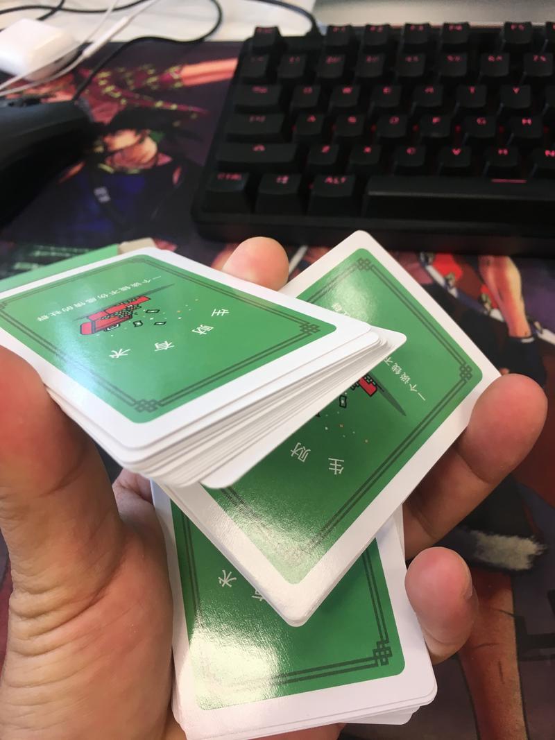 刚收到扑克，超级无敌喜欢，设计真的太赞了。