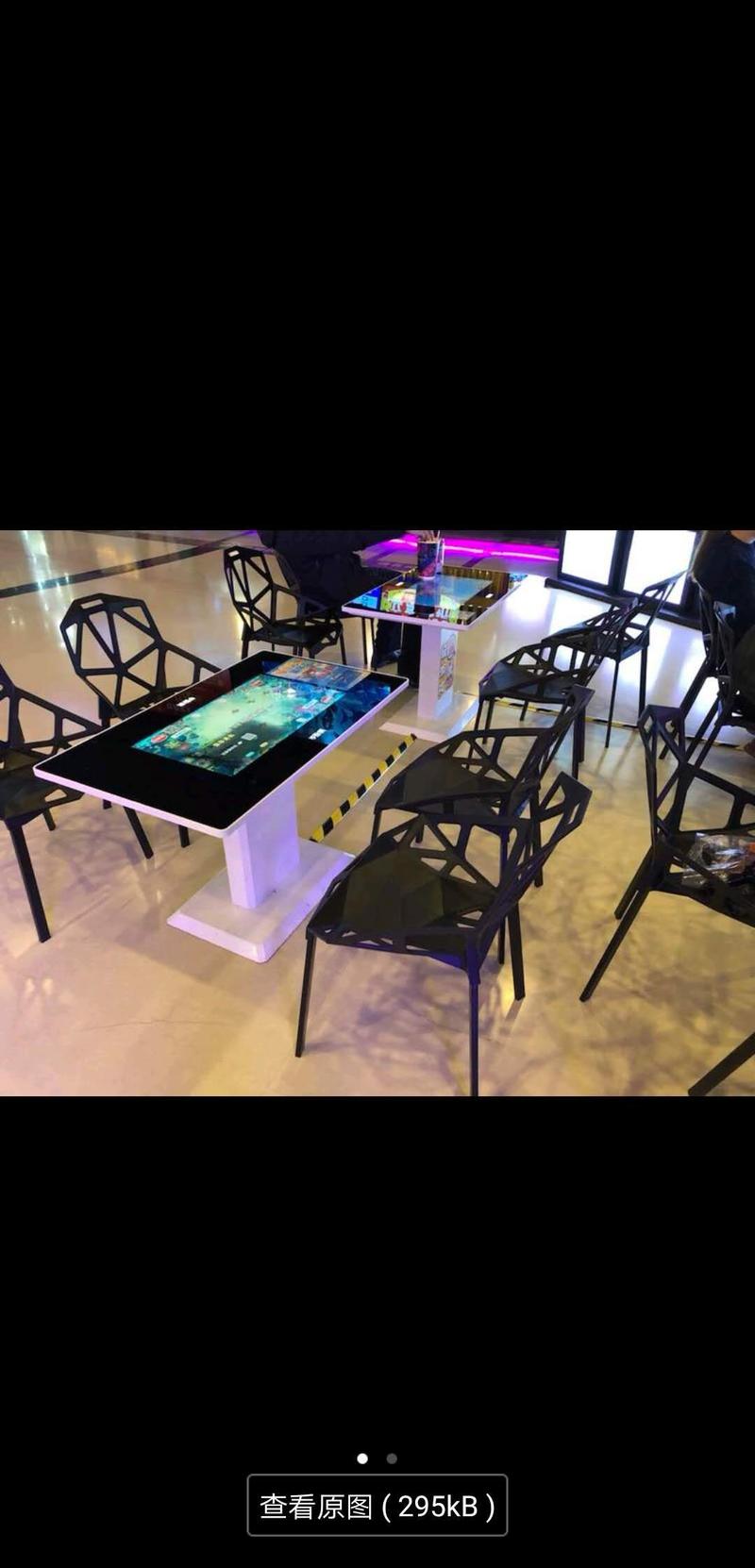 请问这种设备叫什么？想在本地影院铺一下看效果[微笑]。