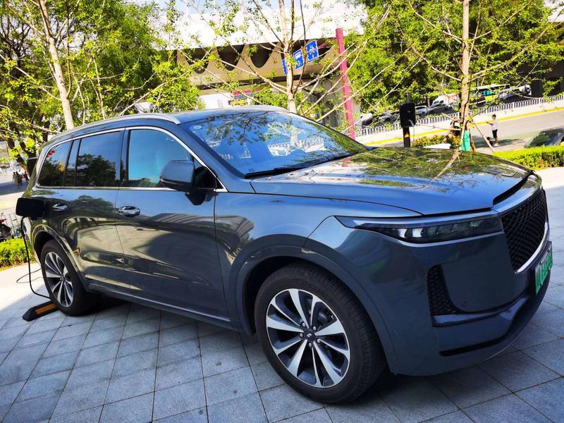 轻享 
最近花了一点时间试驾了新能源汽车，基本上都是在市场上比较热门的车型，今天和大家聊聊试驾后