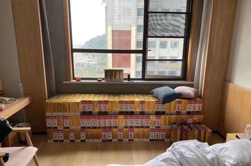 揭秘：境外回国酒类代购玩法 龙珠  
这个业务是很小众的一拨人在玩，很多人根本不知道怎么入局，也没