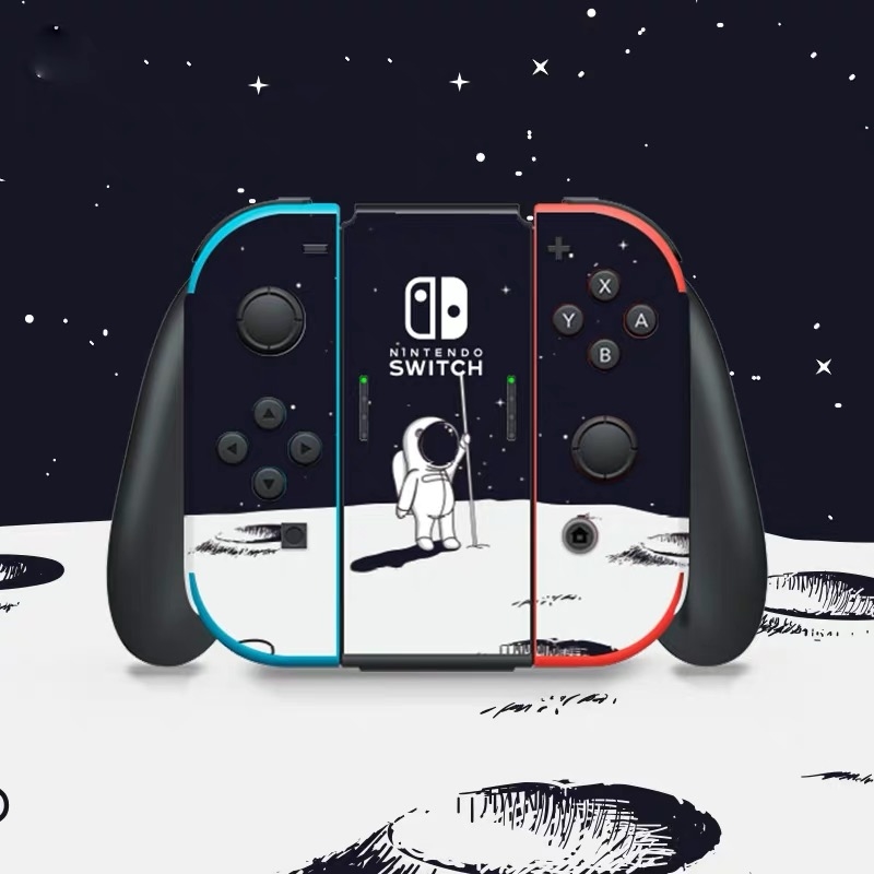 求教大家，像skinAT的贴纸贴膜，是怎么制造出来的，是什么机器设备制作的。