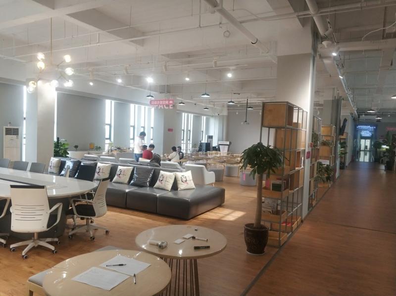 大家好!我是姬文青Xel,目前base成都。
加入生财一段时间了,一直在围观,也学到了很多东西。今