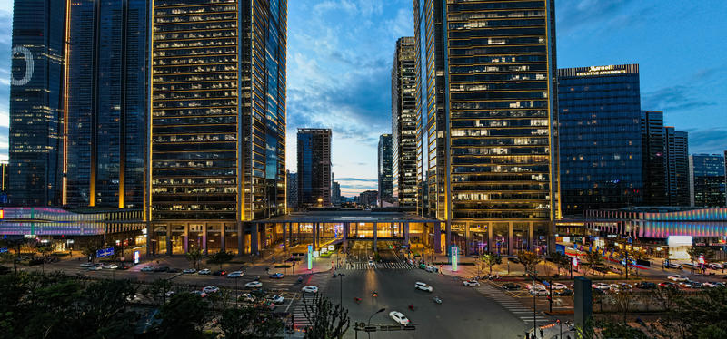 大家晚饭吃了没？没吃的话，我来给你们画个饼。
等生财将来有实力了，租一层下来作为生财圈友孵化器。