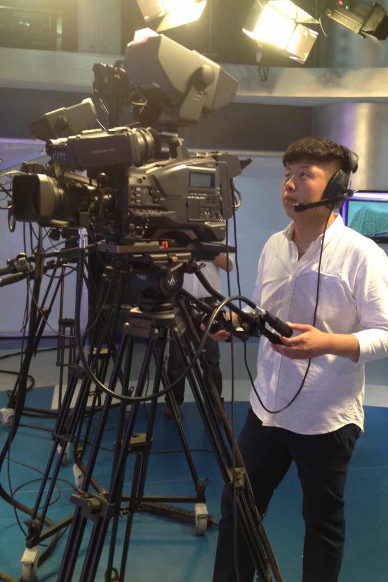 《一条抖音采访的视频,三个月变现1500万,我是怎么做的?》
大家好我是亮哥,抖音账号【柠小檬】这