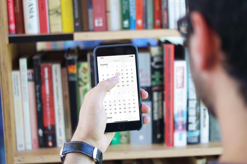 大家好，我是绍清，一直想着开发一款对圈友们有用的App。
相信大家买了生财日历后都爱不释手吧，不知