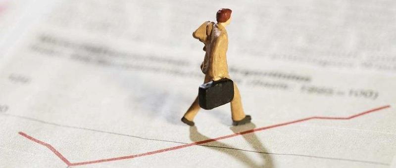 【“私域流量”与“个人品牌”的神仙组合，是互联网个体创业的最优路径！】
最近好多人都在咨询“私域流