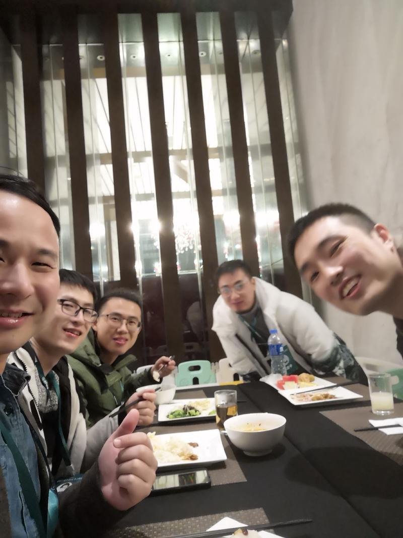 《2020.12.26生财上海见面会复盘》
1.记录一下对我比较有帮助的几个嘉宾的分享记忆：