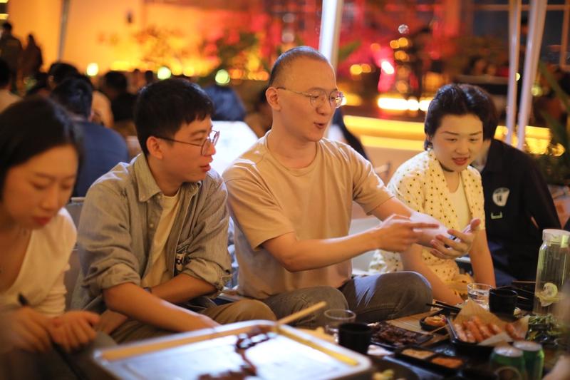 月初和叶子一起筹办了“深圳航海家&微天使路演聚会”，主题是：
《如何拿到亦仁的天使投资&将业务扩大