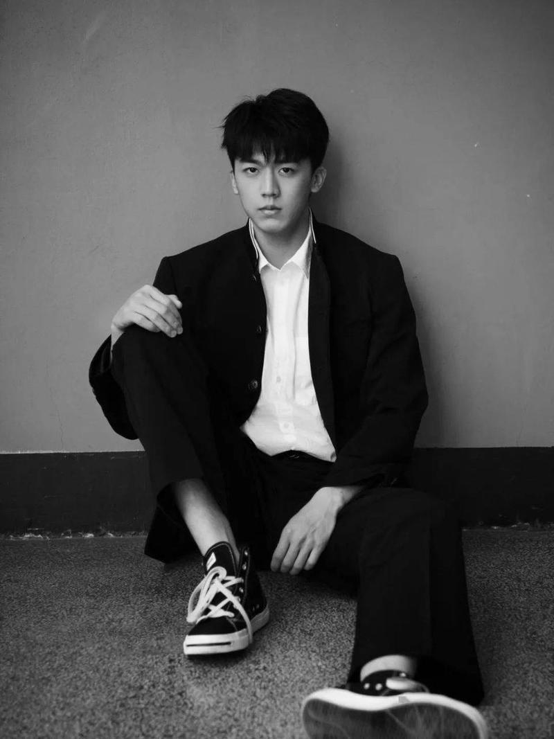 《耗时7天，终于把15种ControlNet模型搞明白了！》
各位好，我是吴东子
这篇文章是SD