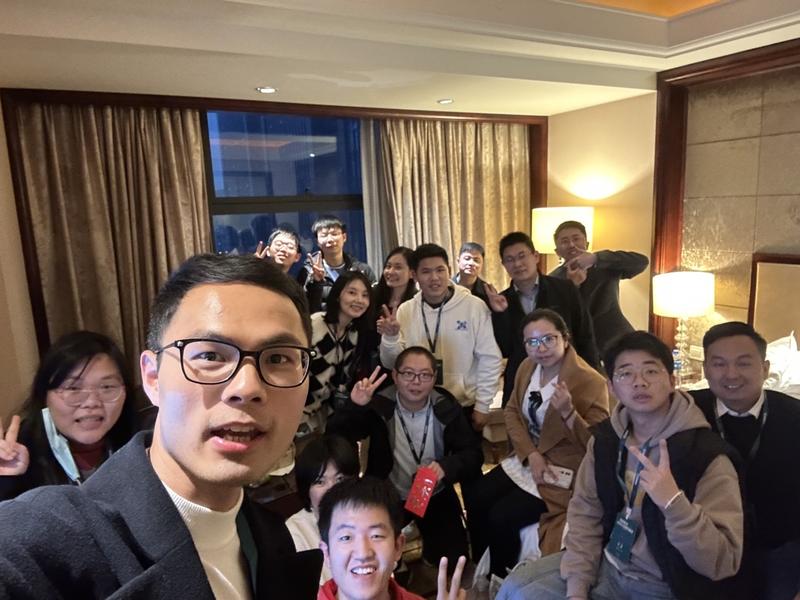 线下小聚复盘：赚钱的个人核心竞争力
大家好，我是丽丽，一个营销出身的运营。这是全国见面会时我组的小