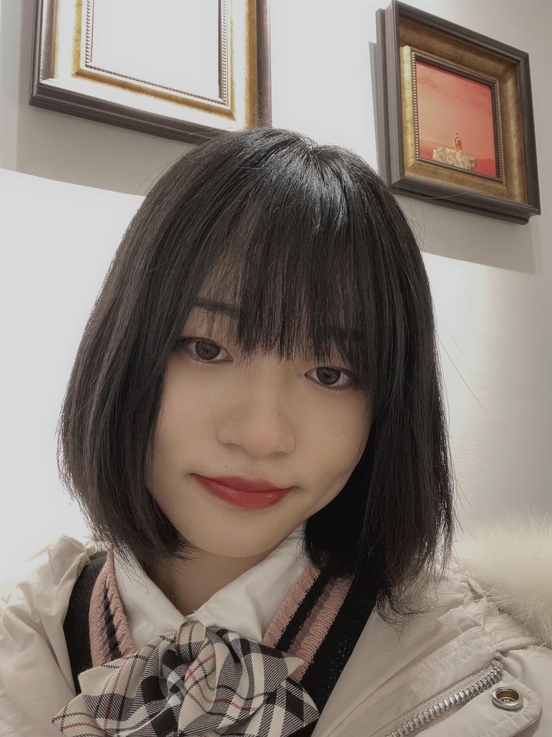 大家好我是 C 妹，两颗 AI 之心获得者。
前几天看了球友分享的真人转动漫头像帖子，C 妹也去实