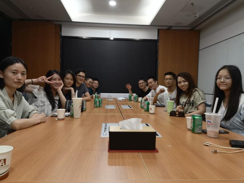 大家好呀，我是宋大刀，好久不见，这个暑假我去我花了近一个月的时间去拜访了生财有术20多位圈友。最终写