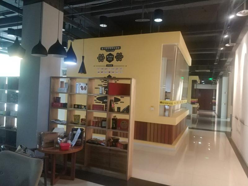 大家好!我是姬文青Xel,目前base成都。
加入生财一段时间了,一直在围观,也学到了很多东西。今