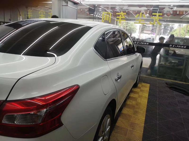 #我是如何赚到第一个十万#
自我介绍  
4.18加入星球一直在潜水发各路大神的神贴，因为之前创业