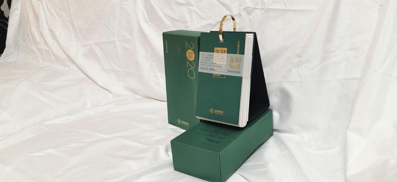 先来几张照片，正在筹备视频版。 第一次拍开箱视频 大佬们有什么建议吗[疑问] 台词该注重哪些方面[呲